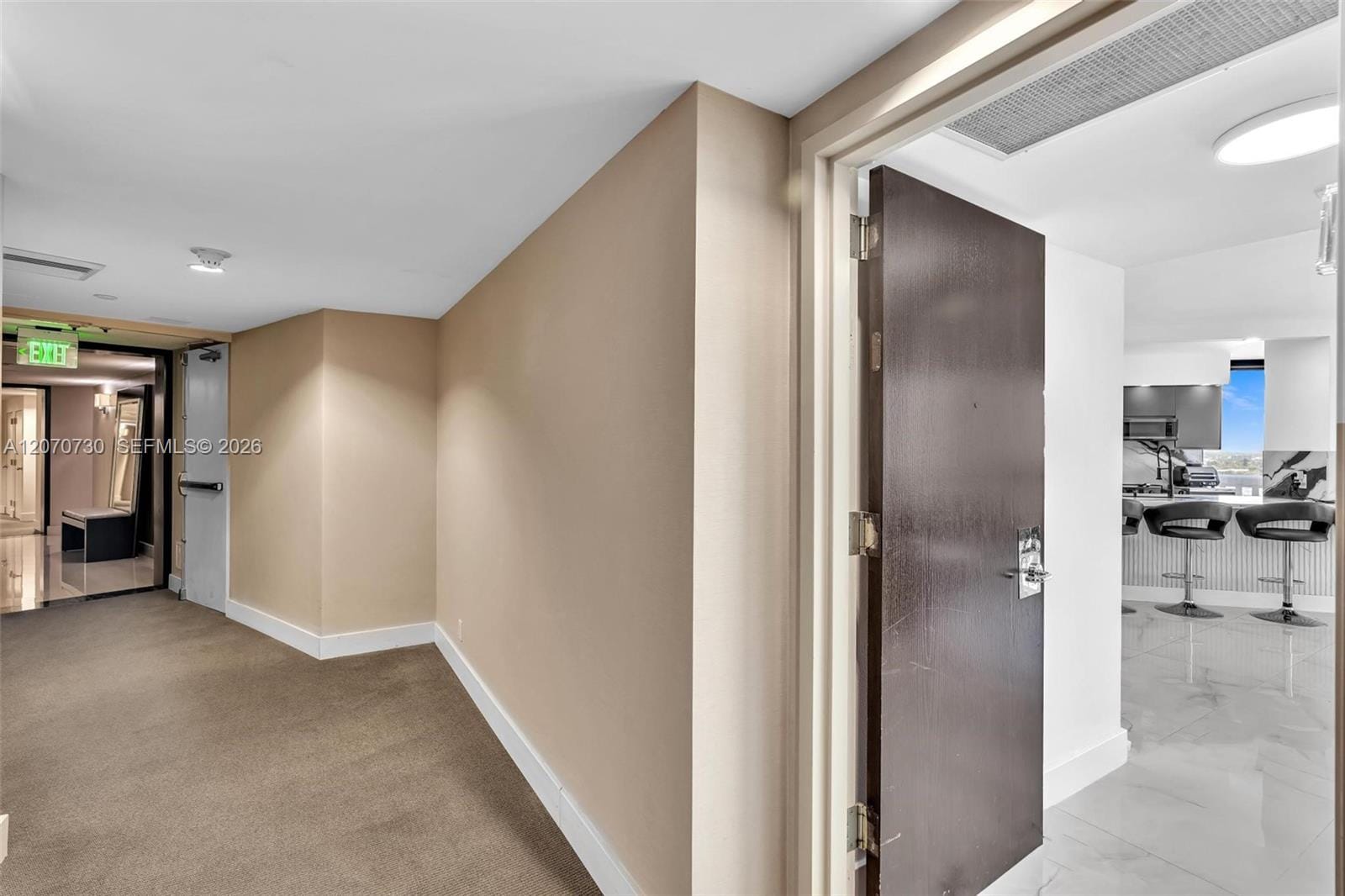1000 W Island Boulevard 1710, Aventura, FL 33160 photo 24