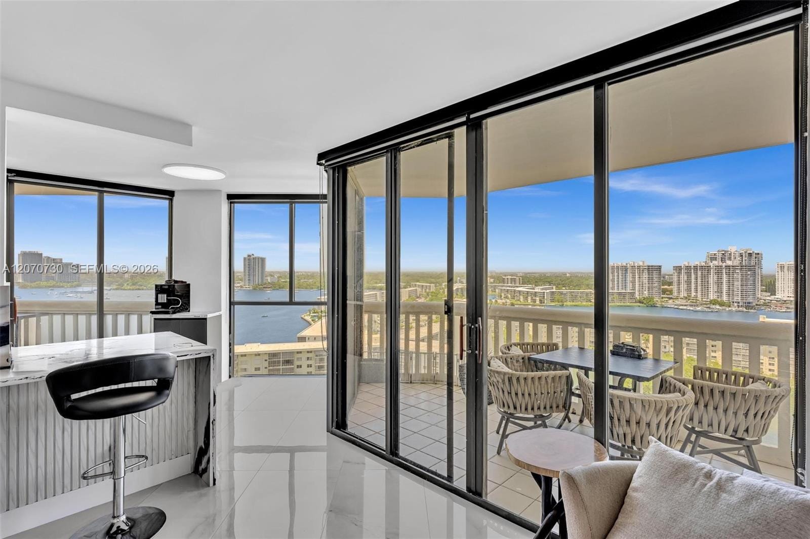 1000 W Island Boulevard 1710, Aventura, FL 33160 photo 6