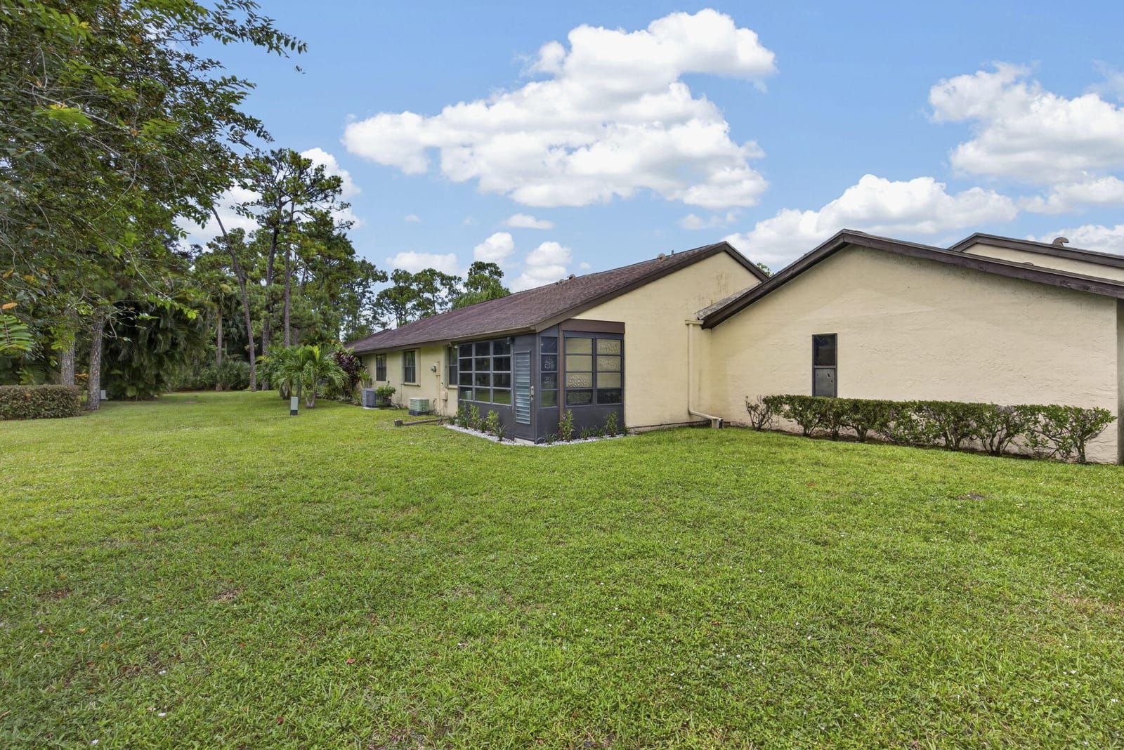 140 KARANDA Court, Royal Palm Beach, FL 33411 photo 22