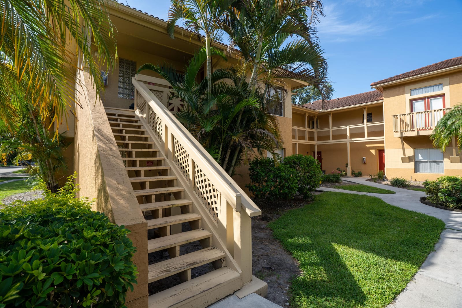 4791 VIA PALM Lakes 1709, West Palm Beach, FL 33417