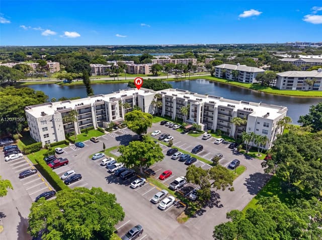 9440 Poinciana Place 302, sold in ZIP 33324, Davie, FL