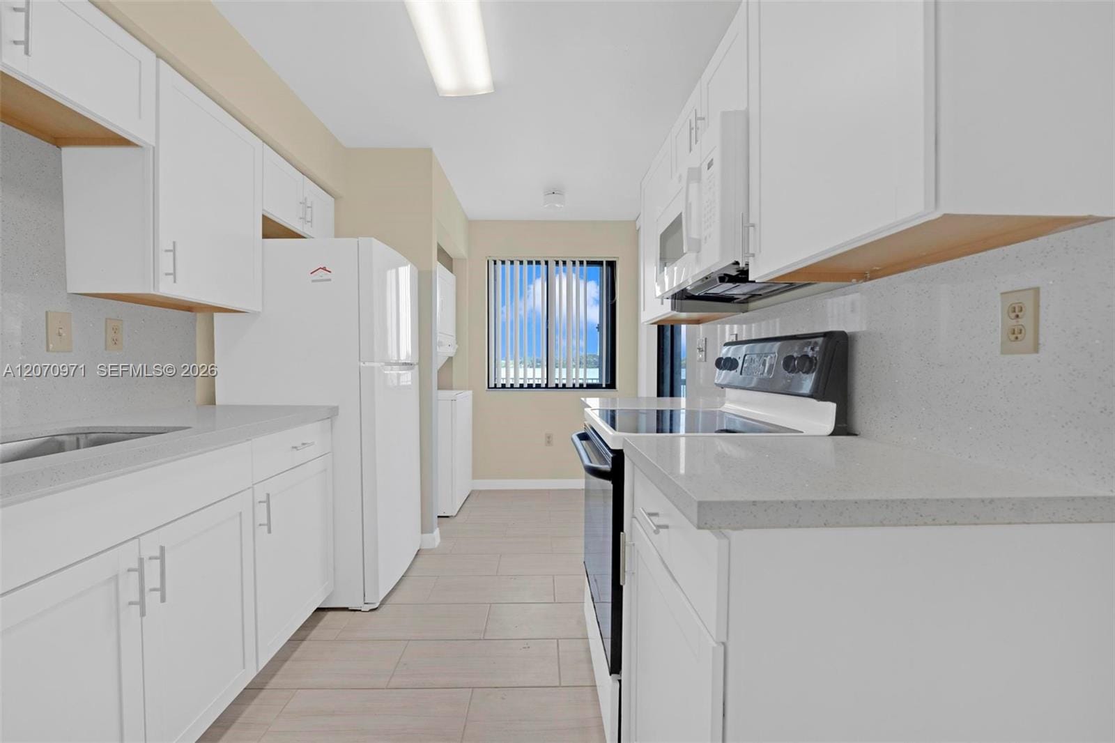 15545 N Miami Lakeway N 106 — photo 4