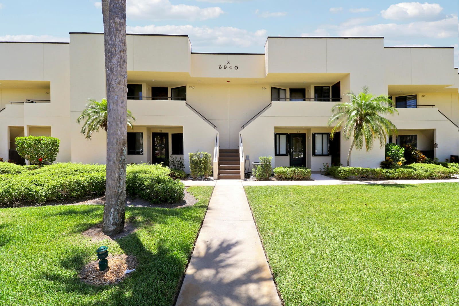 6940 SE Constitution Boulevard, Hobe Sound, FL 33455