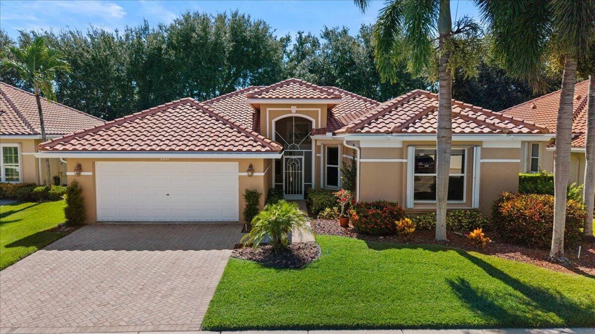 6634 JOG PALM Drive — photo 1