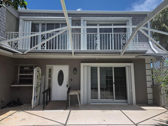 504 VISION Court, sold in Vision 1 As In Pb 35 Pgs 60 And 61, Palm Beach Gardens, FL