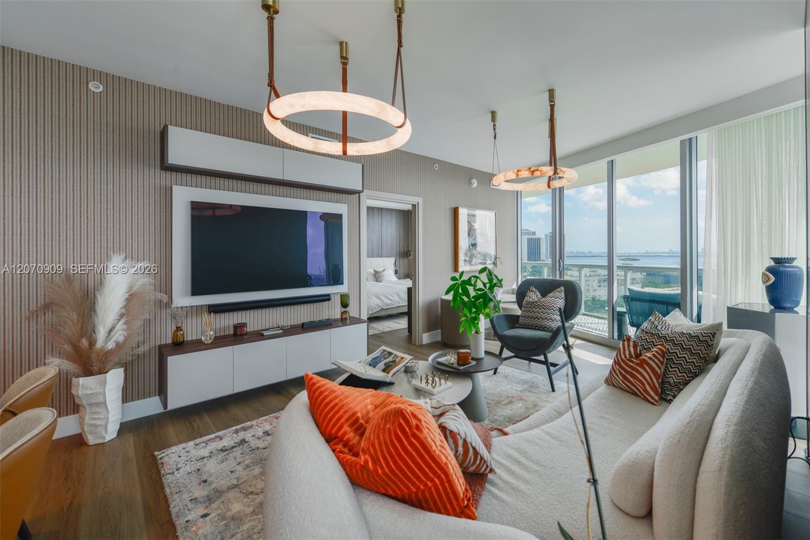 888 Biscayne Boulevard 1509 — photo 2