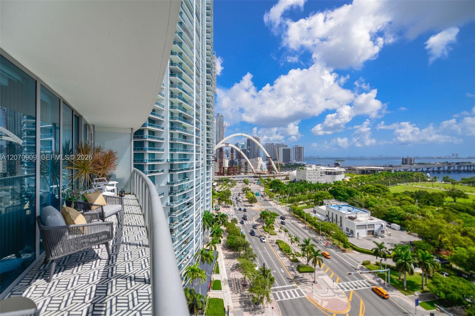 888 Biscayne Boulevard 1509, Miami, FL 33132 photo 17