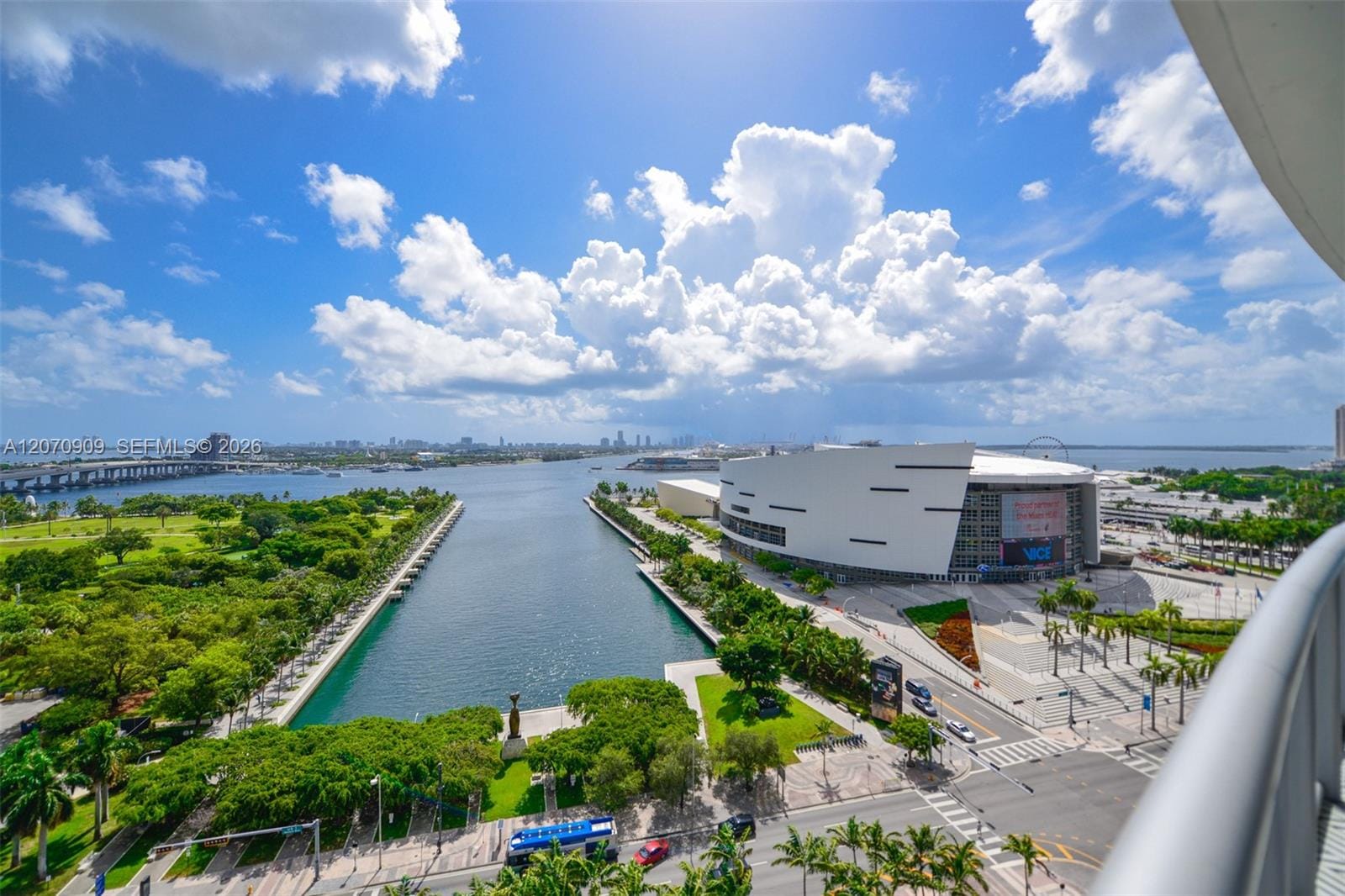 888 Biscayne Boulevard 1509, Miami, FL 33132 photo 20