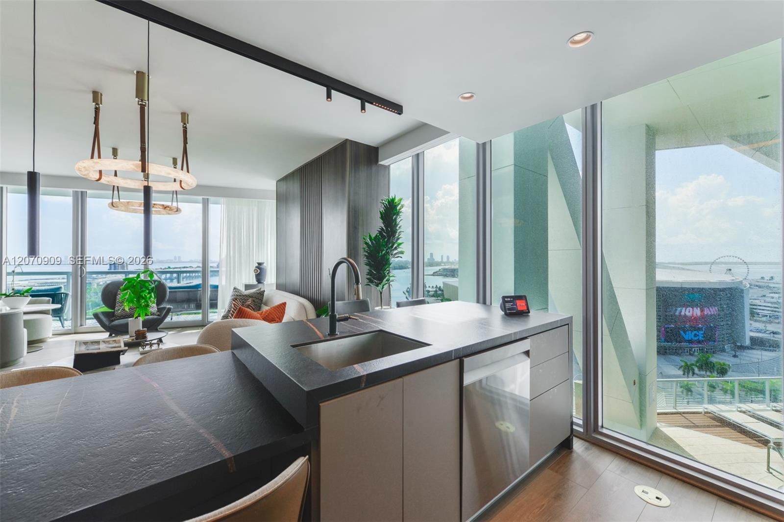 888 Biscayne Boulevard 1509 — photo 6