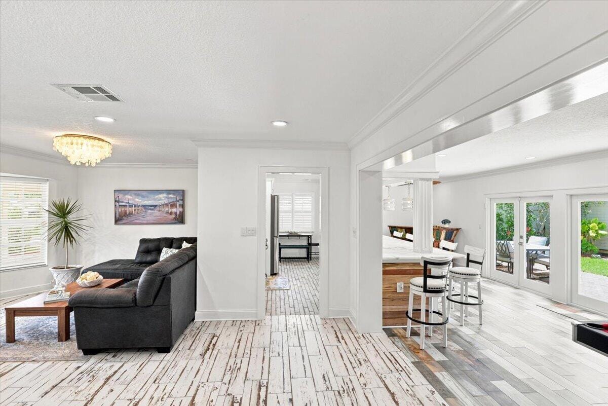 1736 NW 39th Street — photo 11