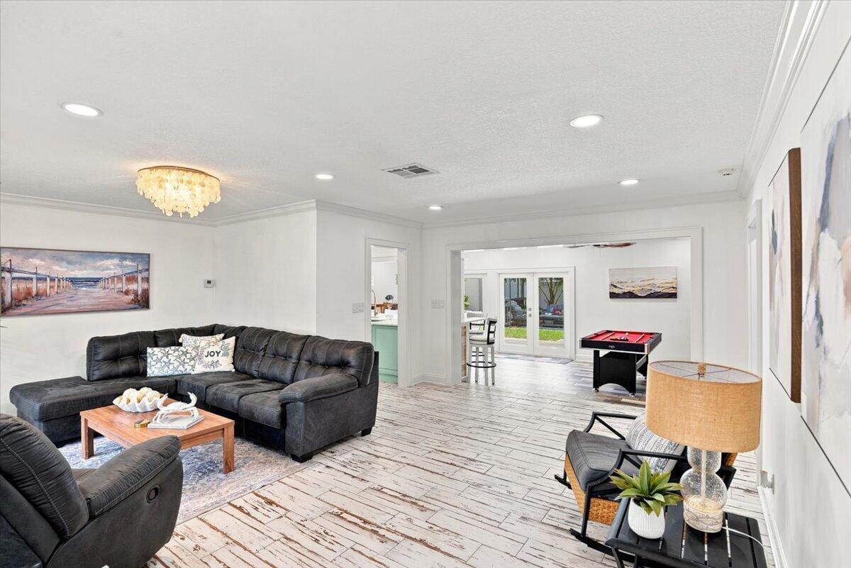 1736 NW 39th Street — photo 7