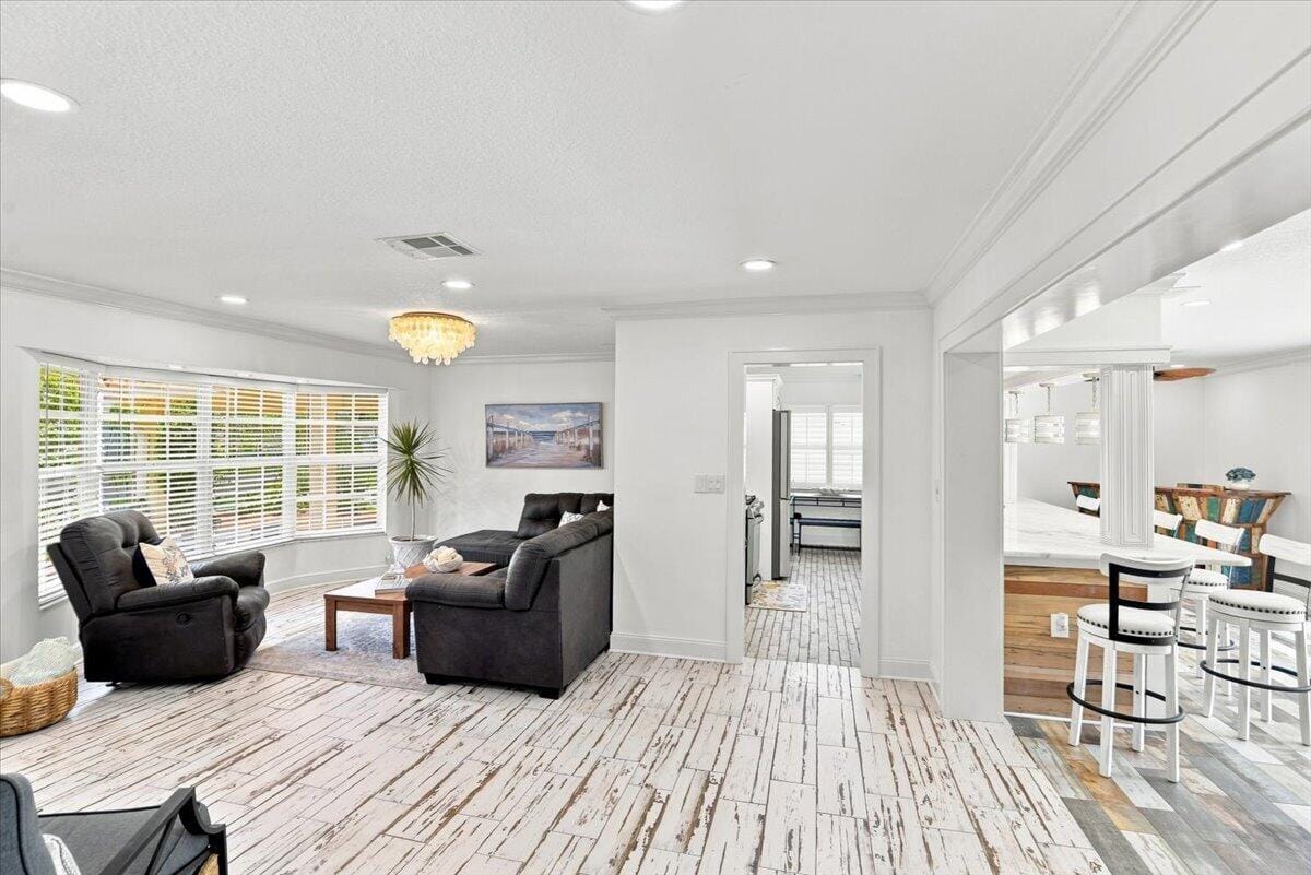 1736 NW 39th Street — photo 10