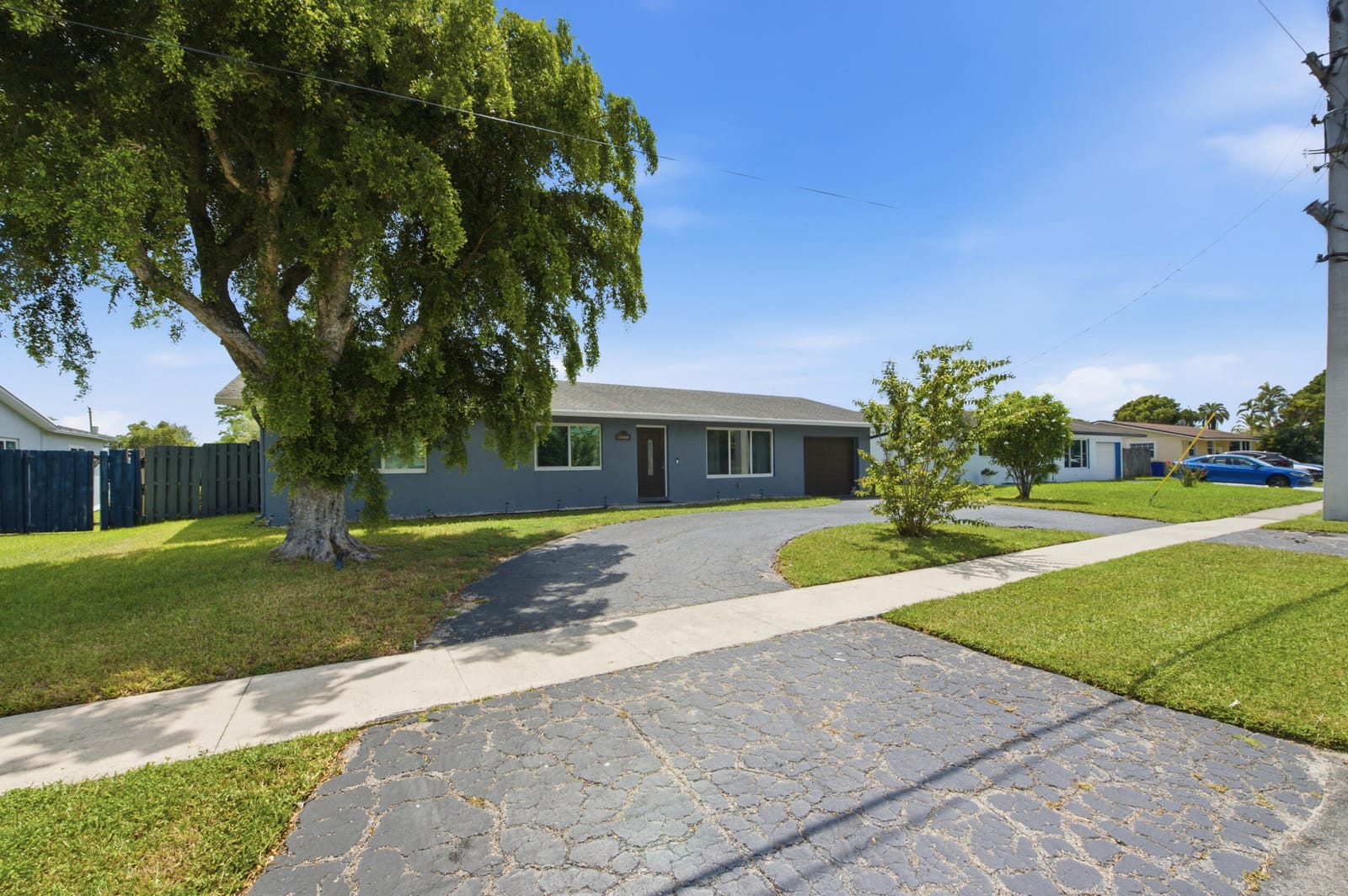 1000 W River Drive, Margate, FL 33063