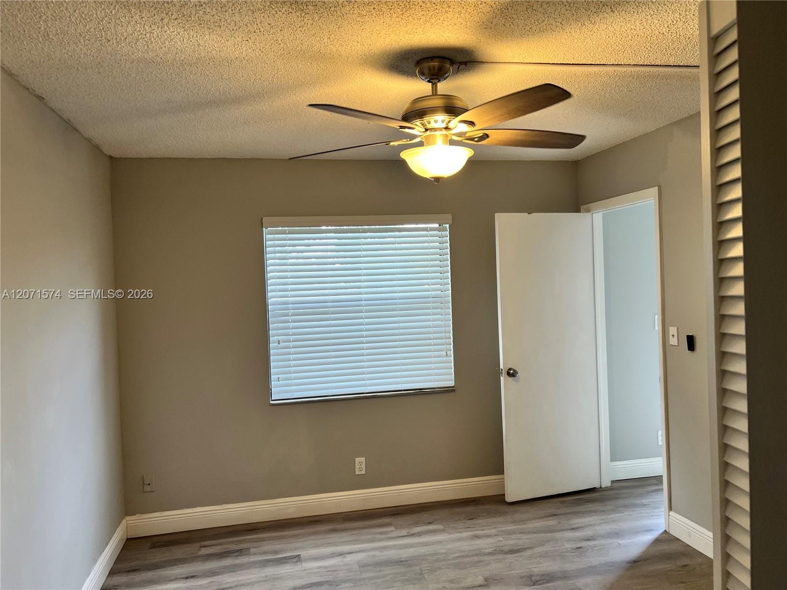 10005 Winding Lake Road 105 — photo 4