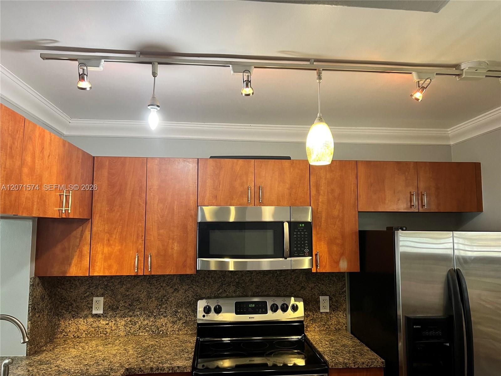 10005 Winding Lake Road 105 — photo 9
