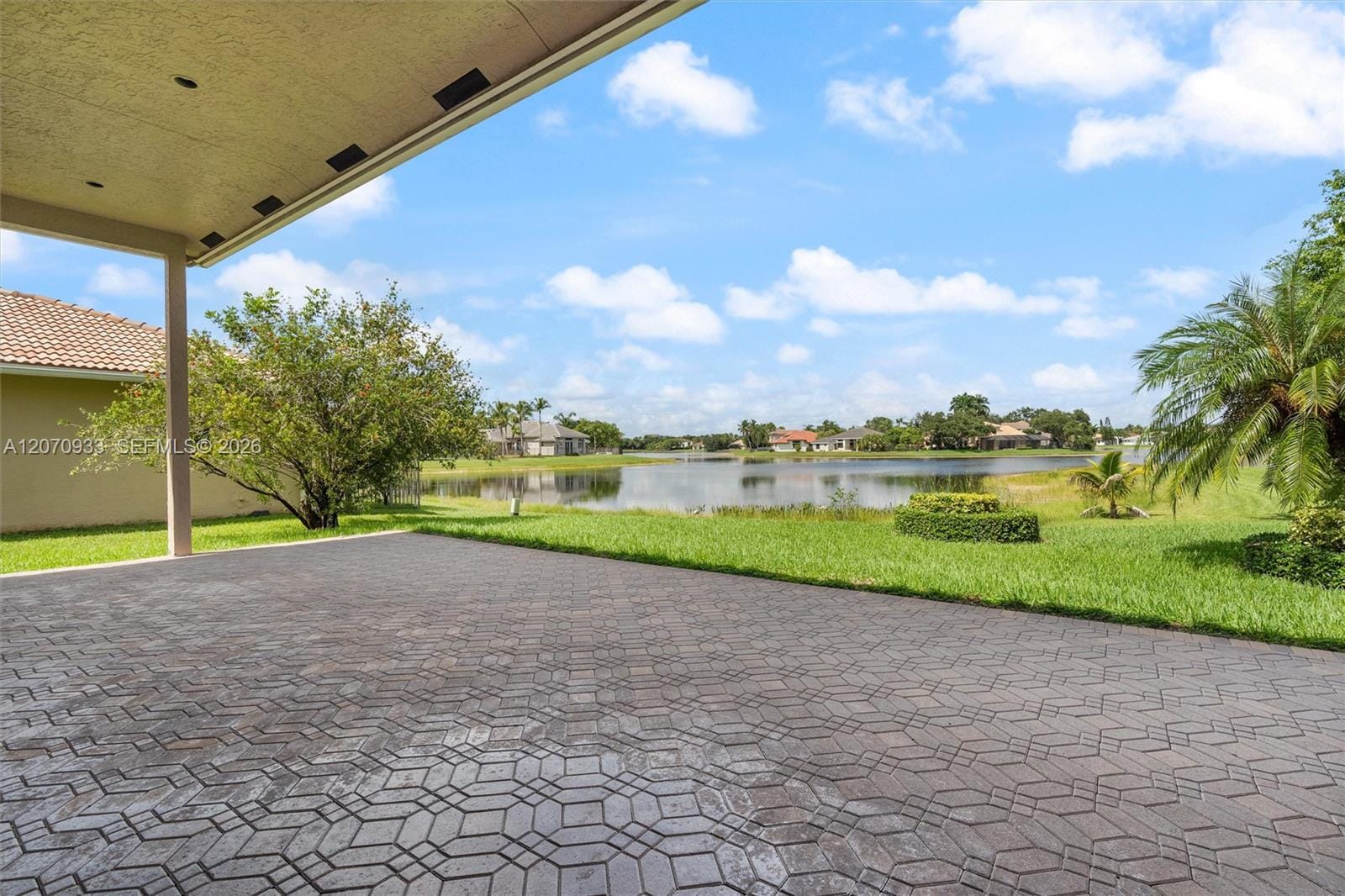 2733 Meadowood Drive, Weston, FL 33332 photo 20