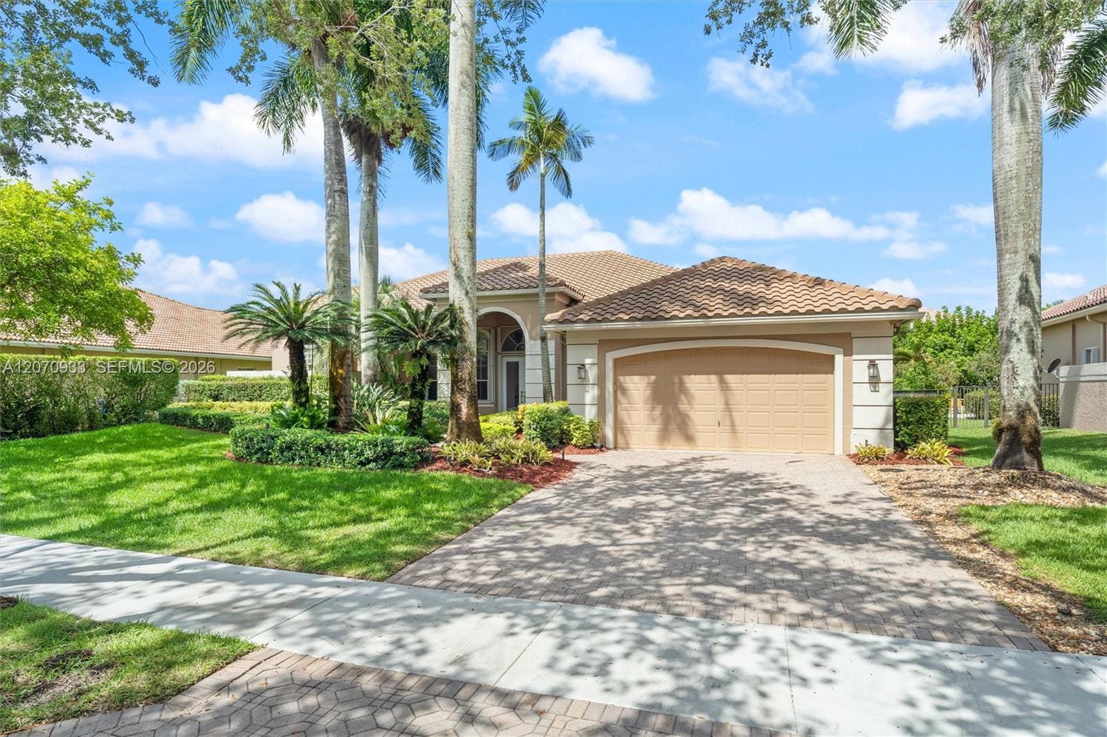 2733 Meadowood Drive, Weston, FL 33332