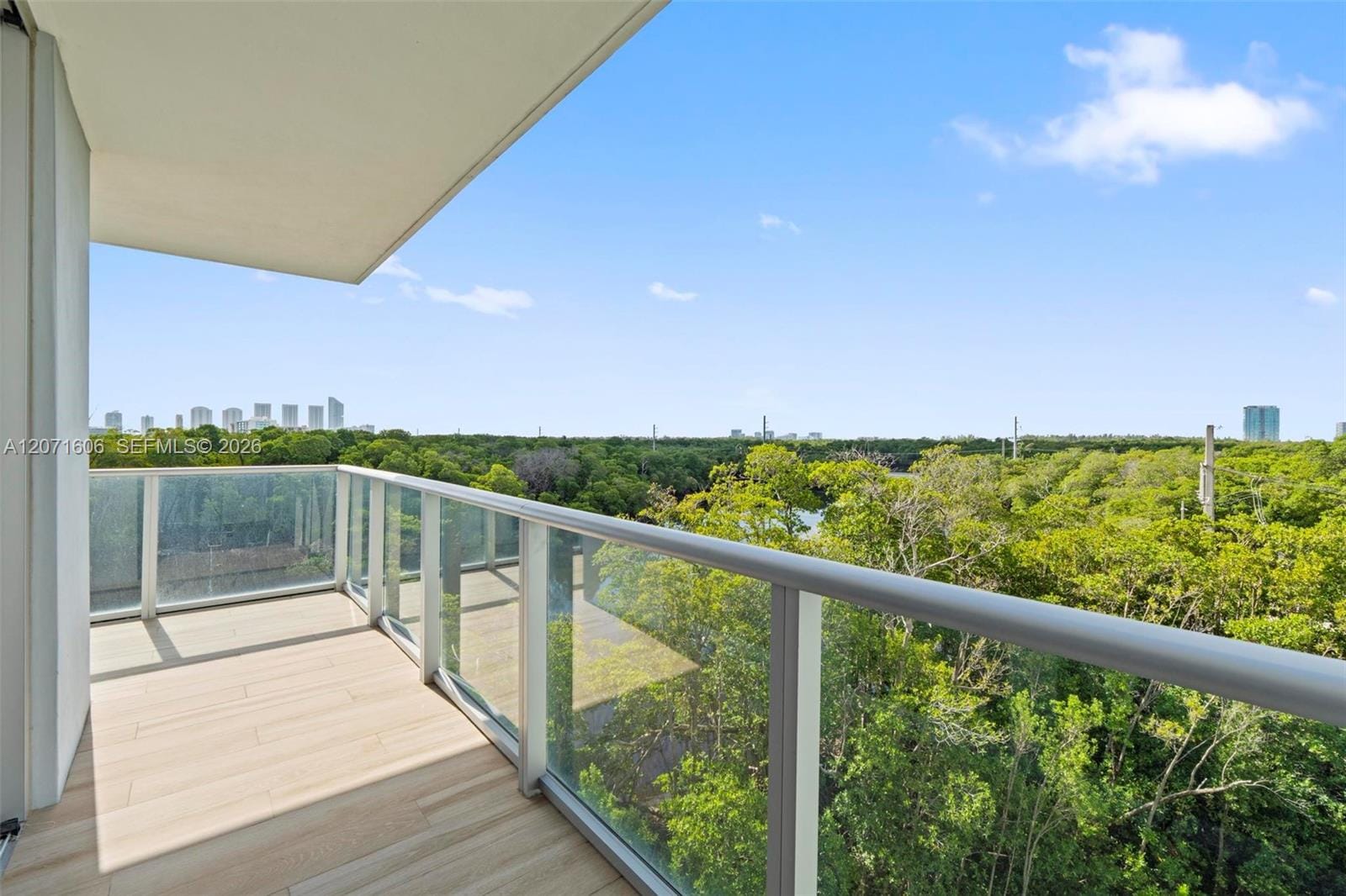 16385 Biscayne Boulevard 521, North Miami Beach, FL 33160 photo 14