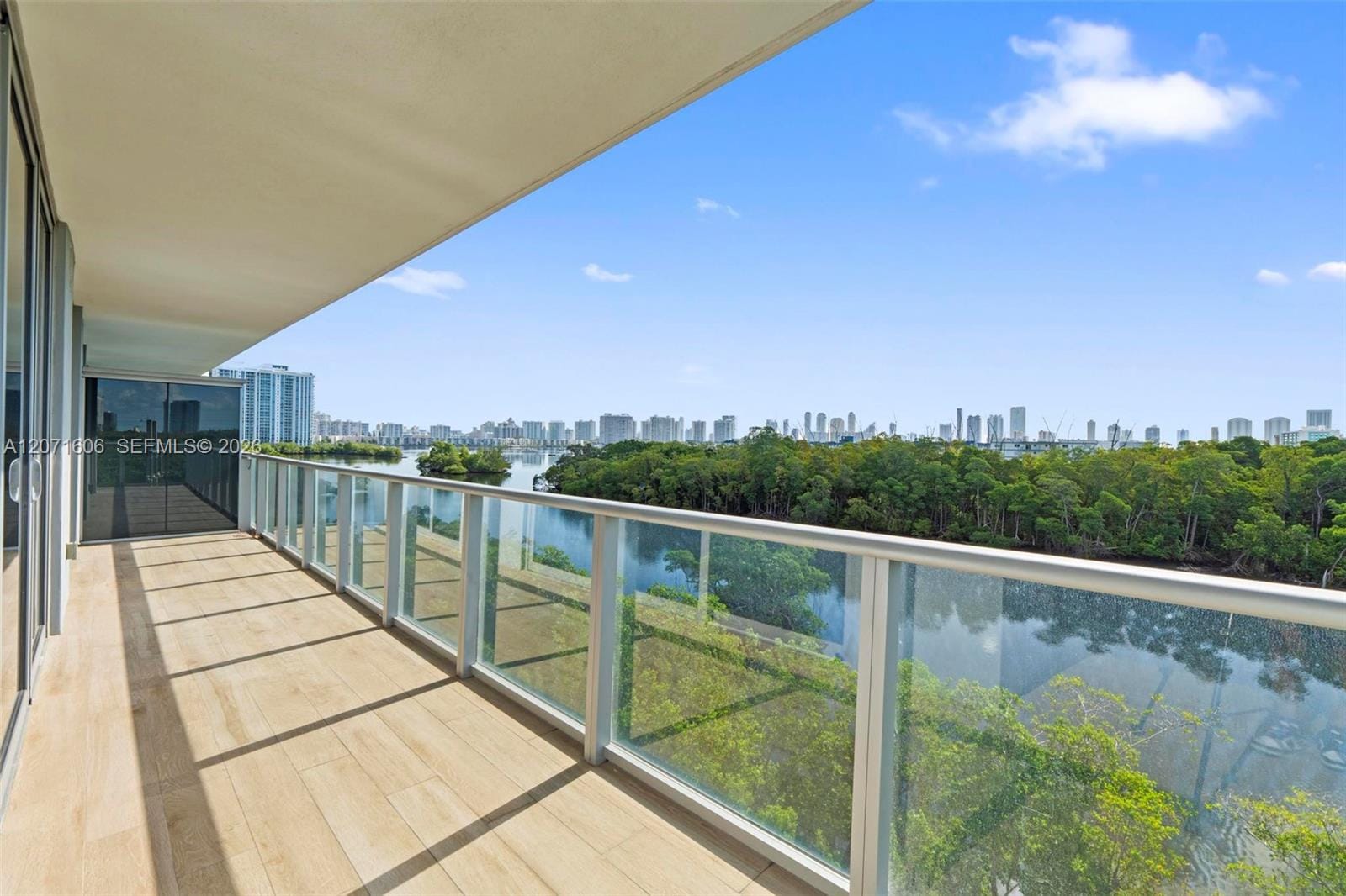 16385 Biscayne Boulevard 521, North Miami Beach, FL 33160 photo 15