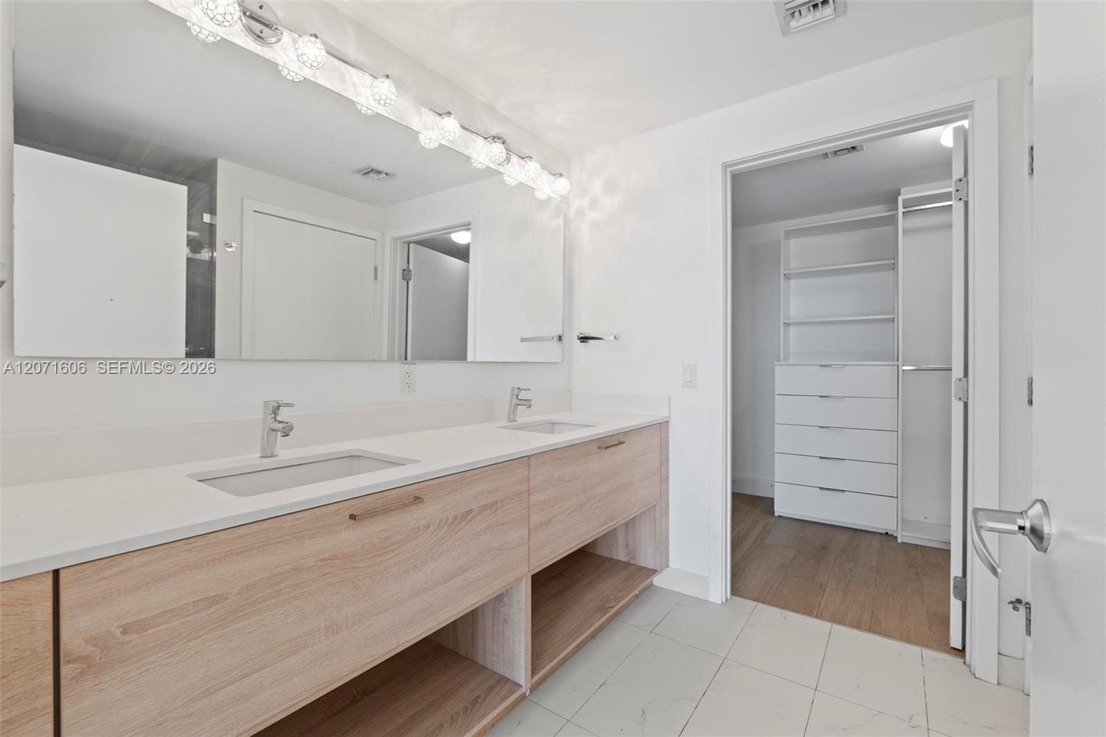 16385 Biscayne Boulevard 521, North Miami Beach, FL 33160 photo 19