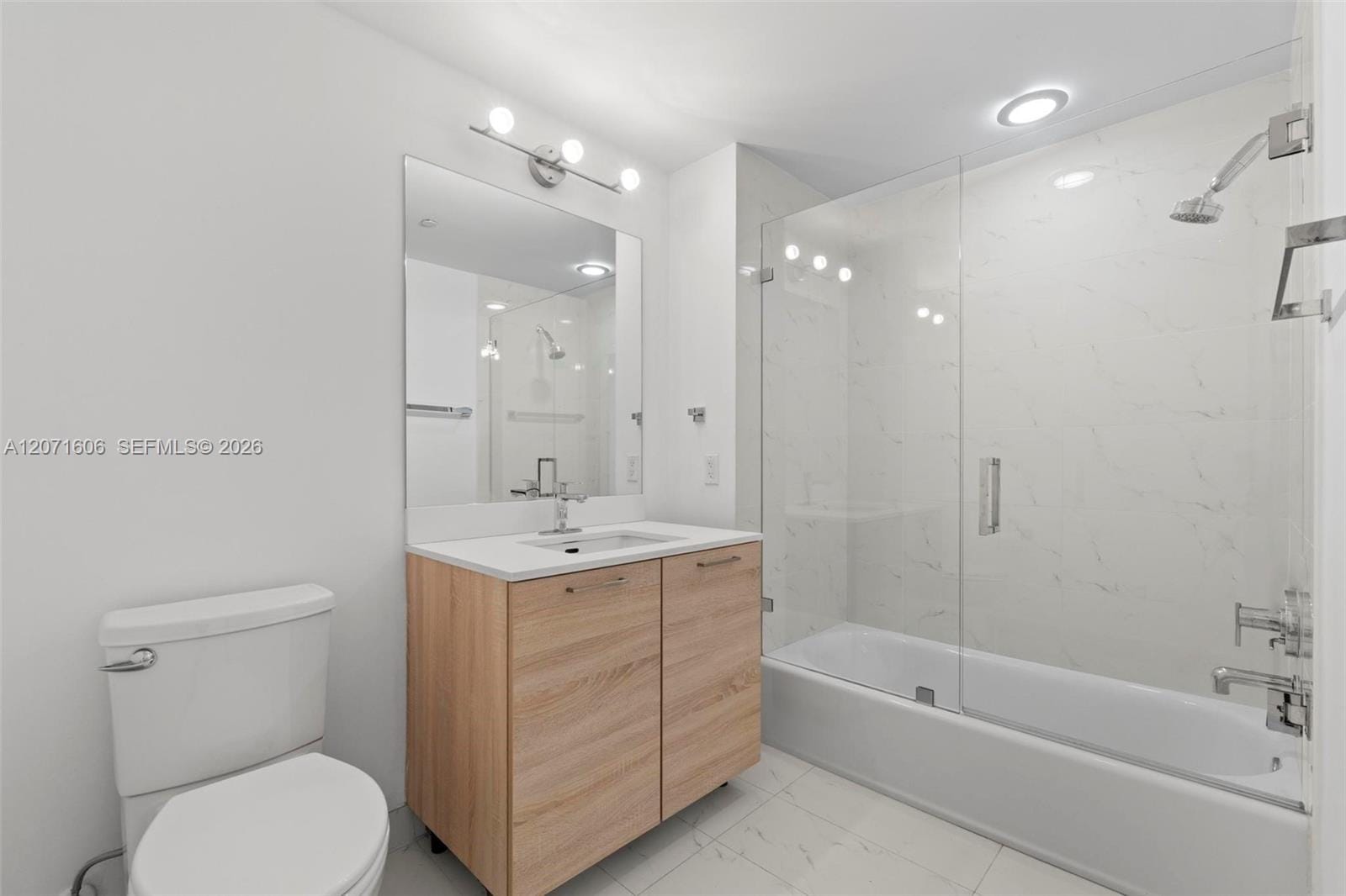 16385 Biscayne Boulevard 521, North Miami Beach, FL 33160 photo 30