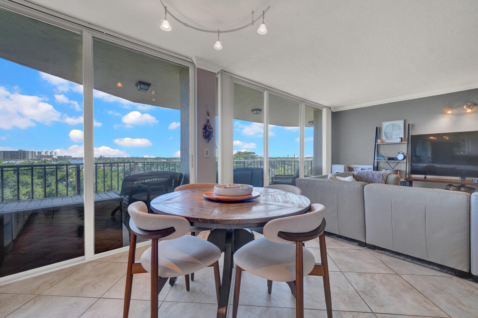 859 Jeffery Street 7050, Boca Raton, FL 33487 photo 8