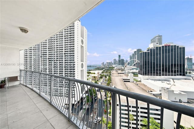 1750 N Bayshore Drive 1912, Miami, FL 33132