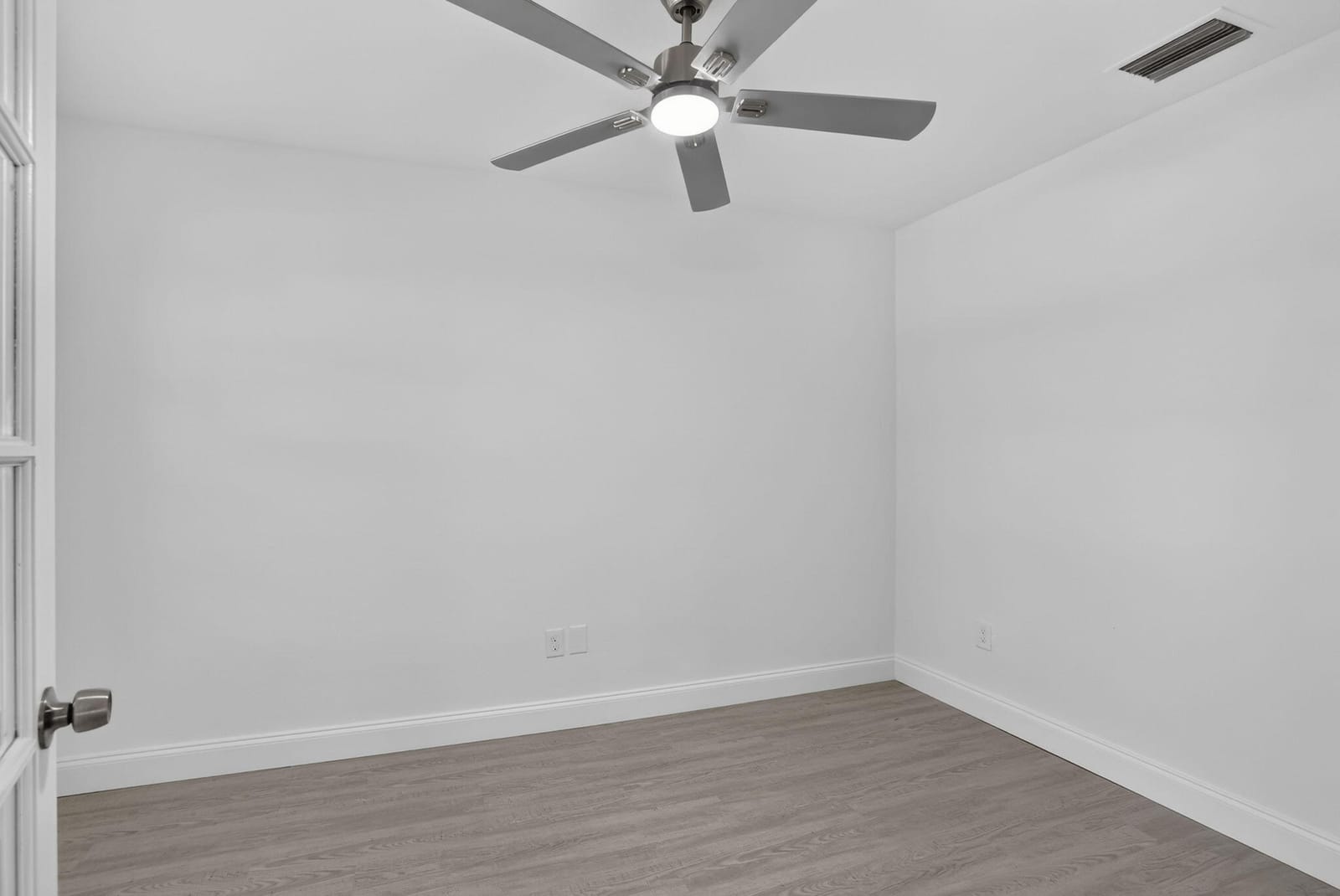 2855 NW 8TH Court, Fort Lauderdale, FL 33311 photo 7