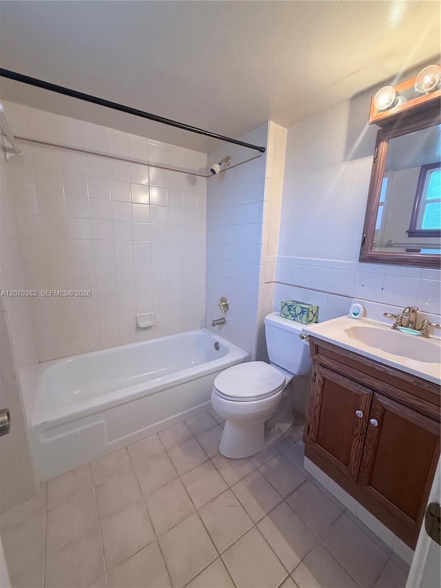 114 Royal Park Drive 3H — photo 11