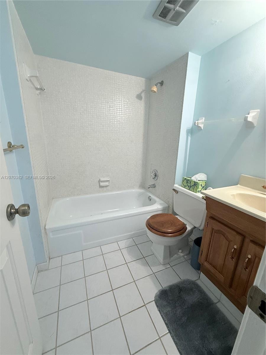 114 Royal Park Drive 3H — photo 12