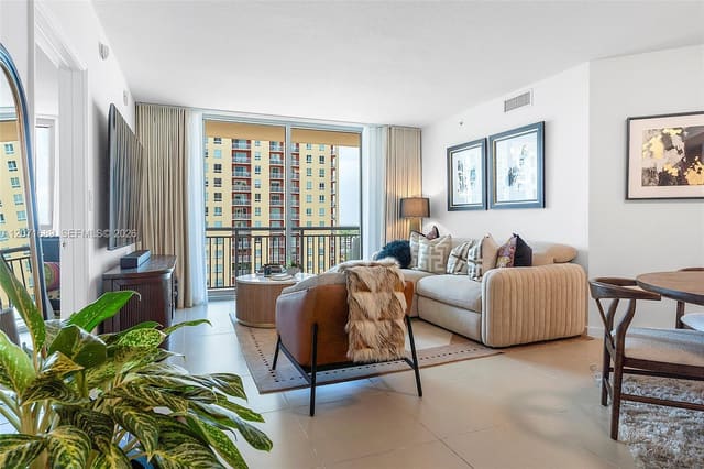9066 SW 73rd Court 1007, Metropolis Ii At Dadeland, Miami, FL