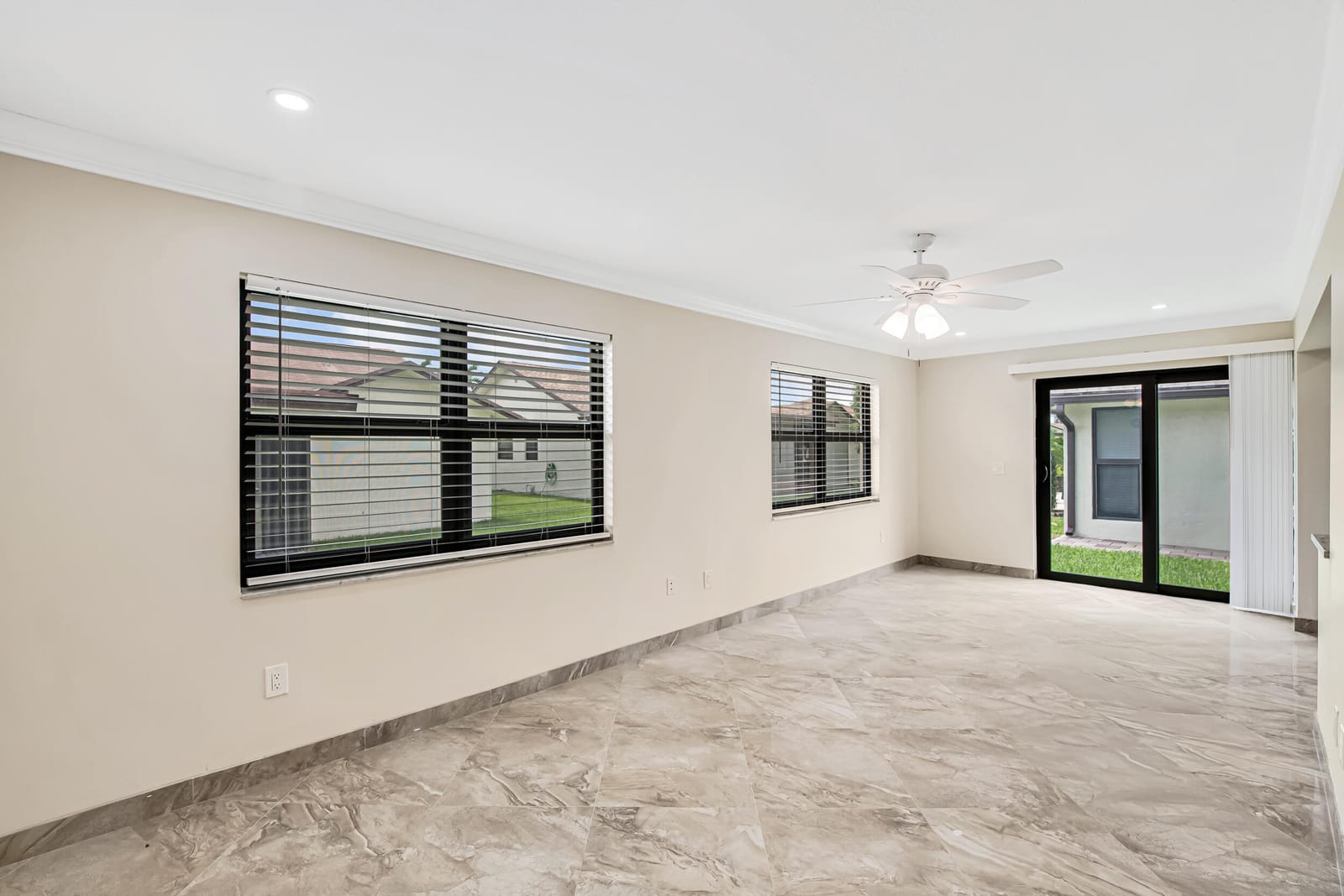 6210 Olivewood Circle, Greenacres, FL 33463 photo 11