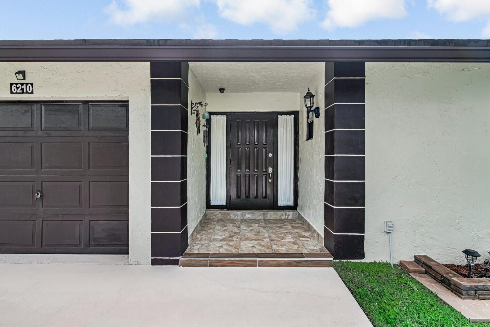 6210 Olivewood Circle, Greenacres, FL 33463 photo 4