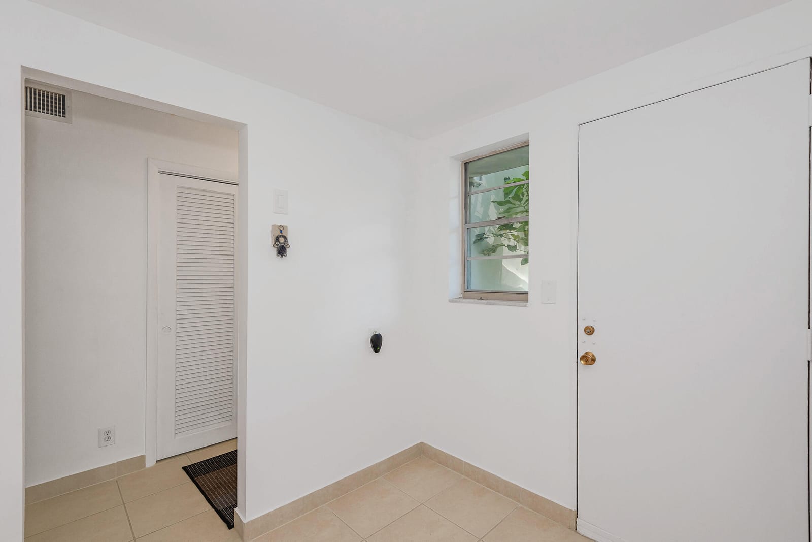 1000 NE 12TH Avenue 104 — photo 12