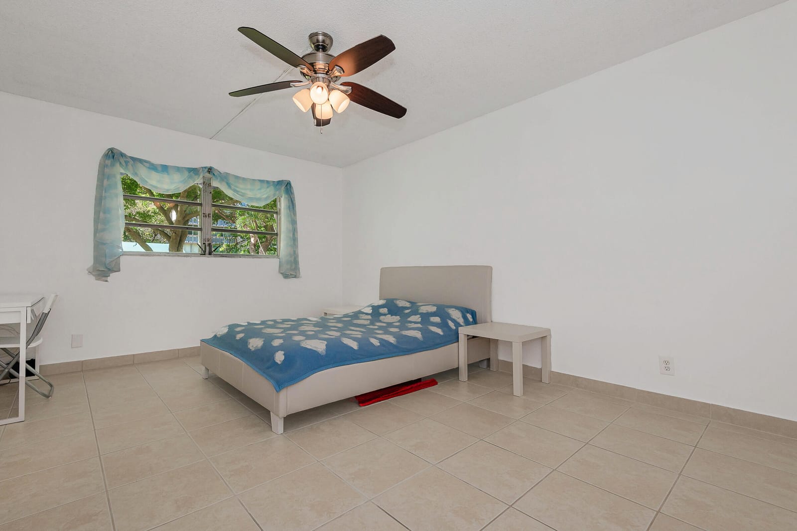 1000 NE 12TH Avenue 104, Hallandale Beach, FL 33009 photo 15