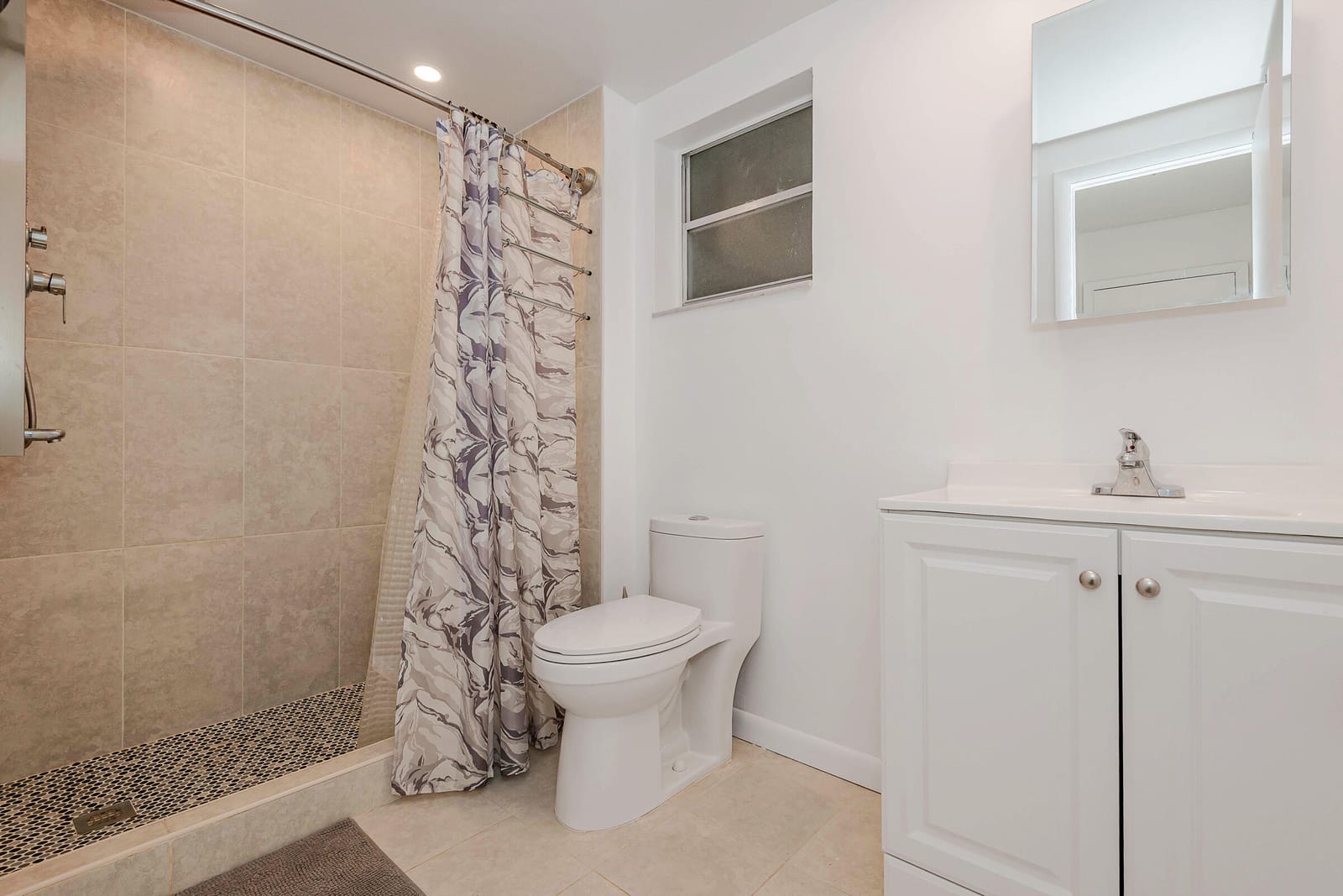 1000 NE 12TH Avenue 104, Hallandale Beach, FL 33009 photo 19