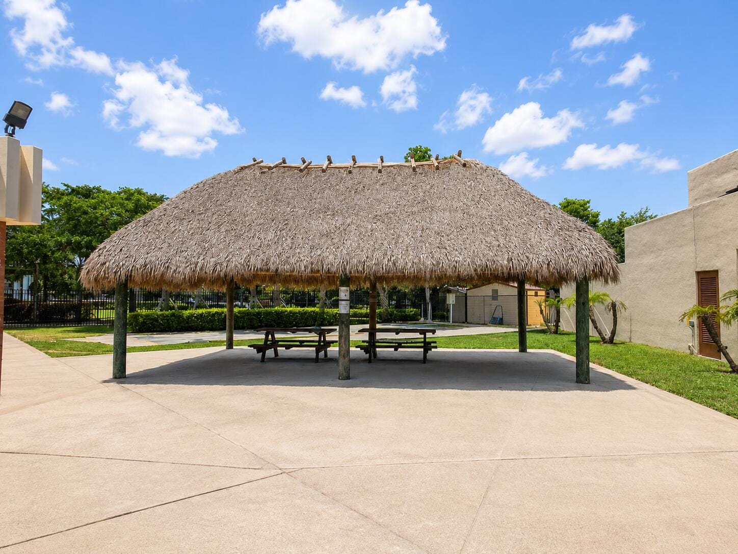 3051 Sunrise Lakes Drive E 203, Sunrise, FL 33322