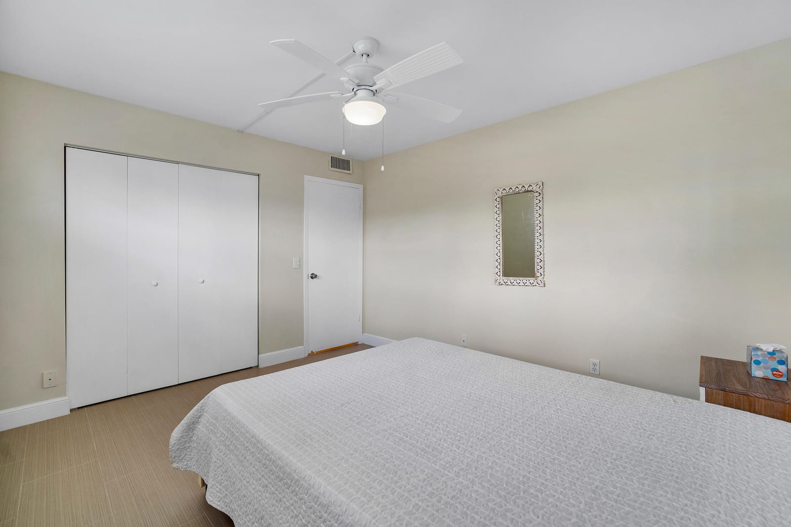 224 Fanshaw F — photo 9