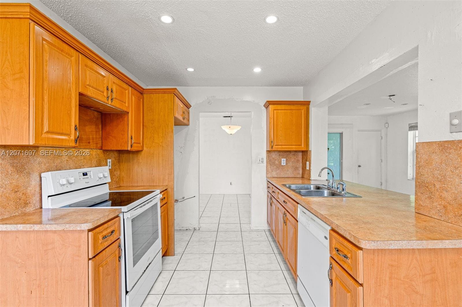 4700 NW 41st Place, Lauderdale Lakes, FL 33319 photo 14