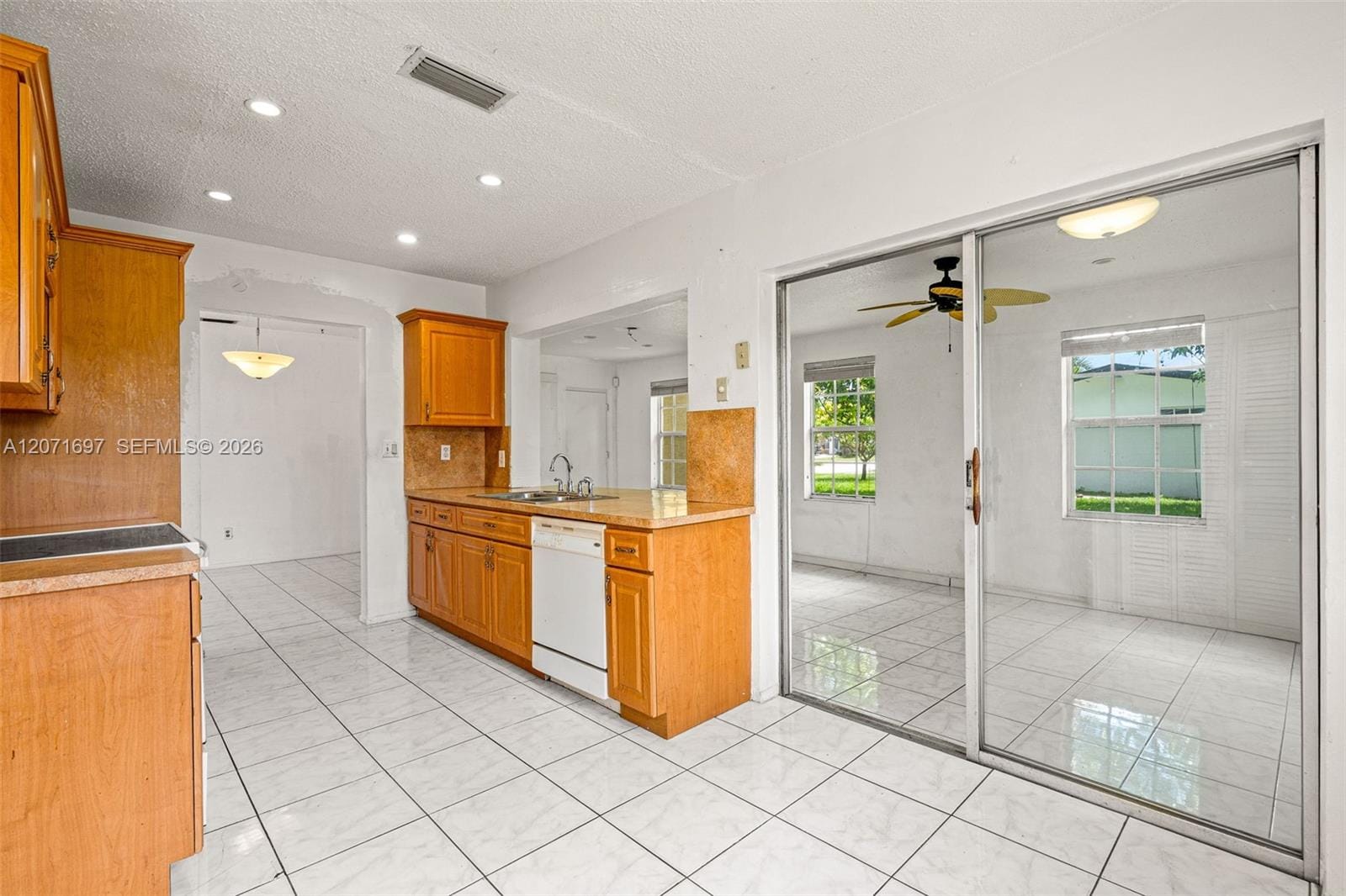 4700 NW 41st Place, Lauderdale Lakes, FL 33319 photo 17