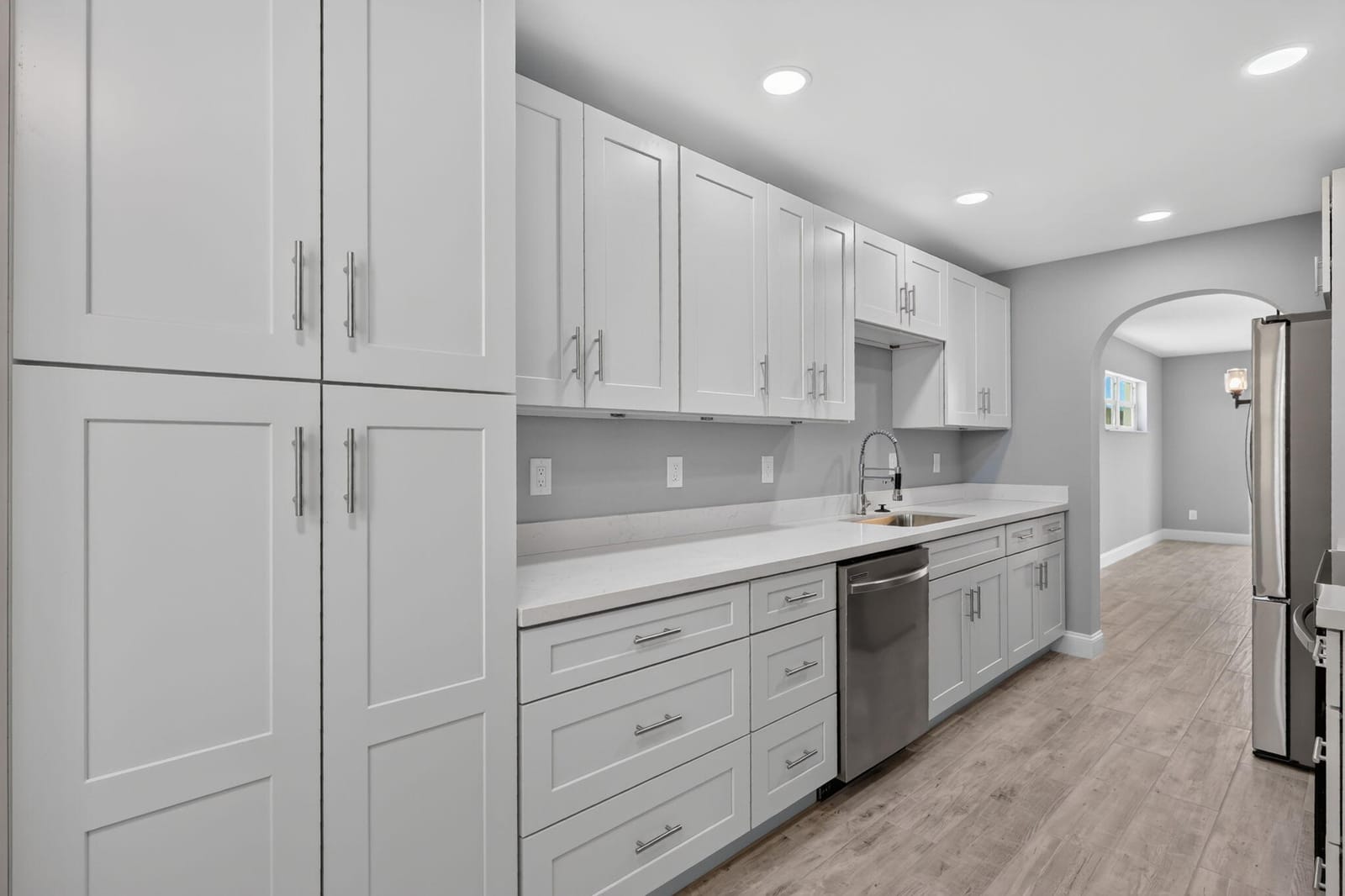 203 Grove Isle Circle — photo 8