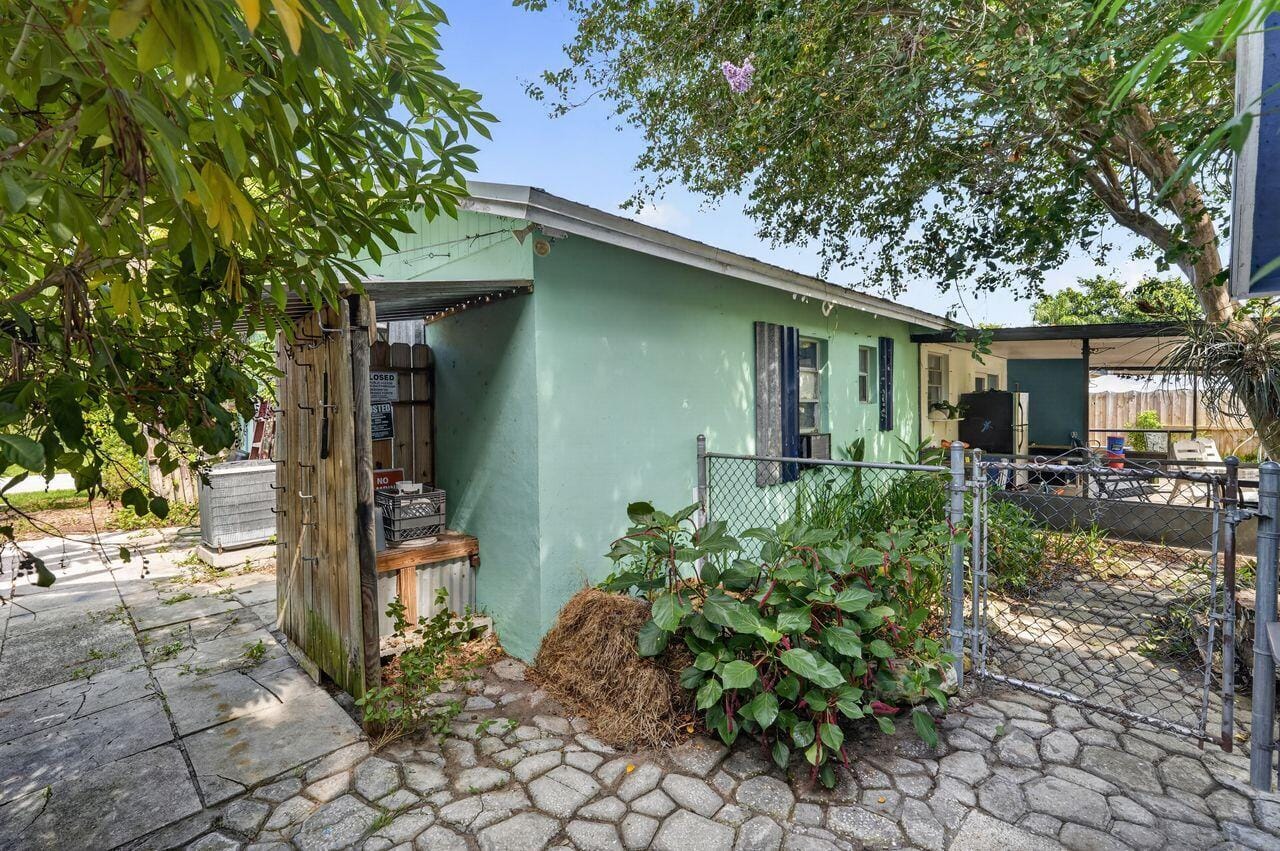 303 S DELAWARE Boulevard, Jupiter, FL 33458 photo 25