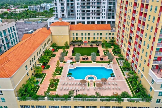 7355 SW 89th Street 427N, Toscano, Miami, FL