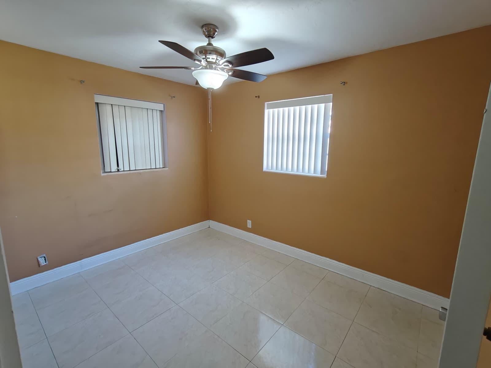 324 Mid Pines Road, Palm Springs, FL 33461 photo 13