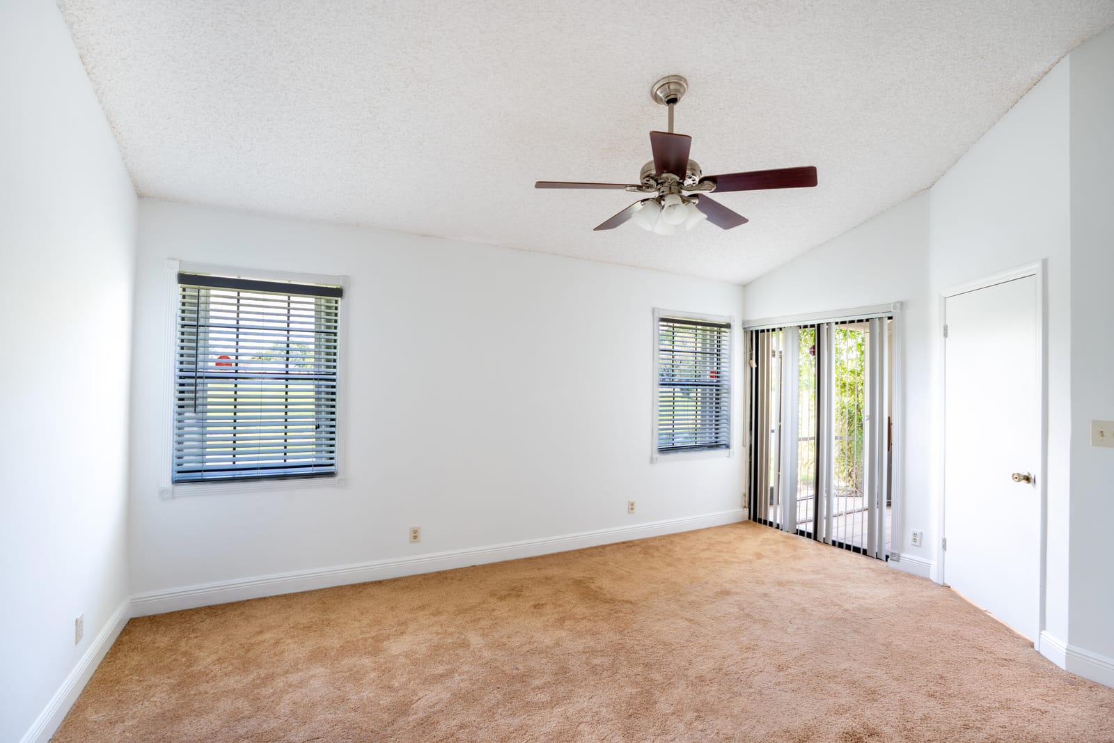 8429 NW 78TH Court — photo 5