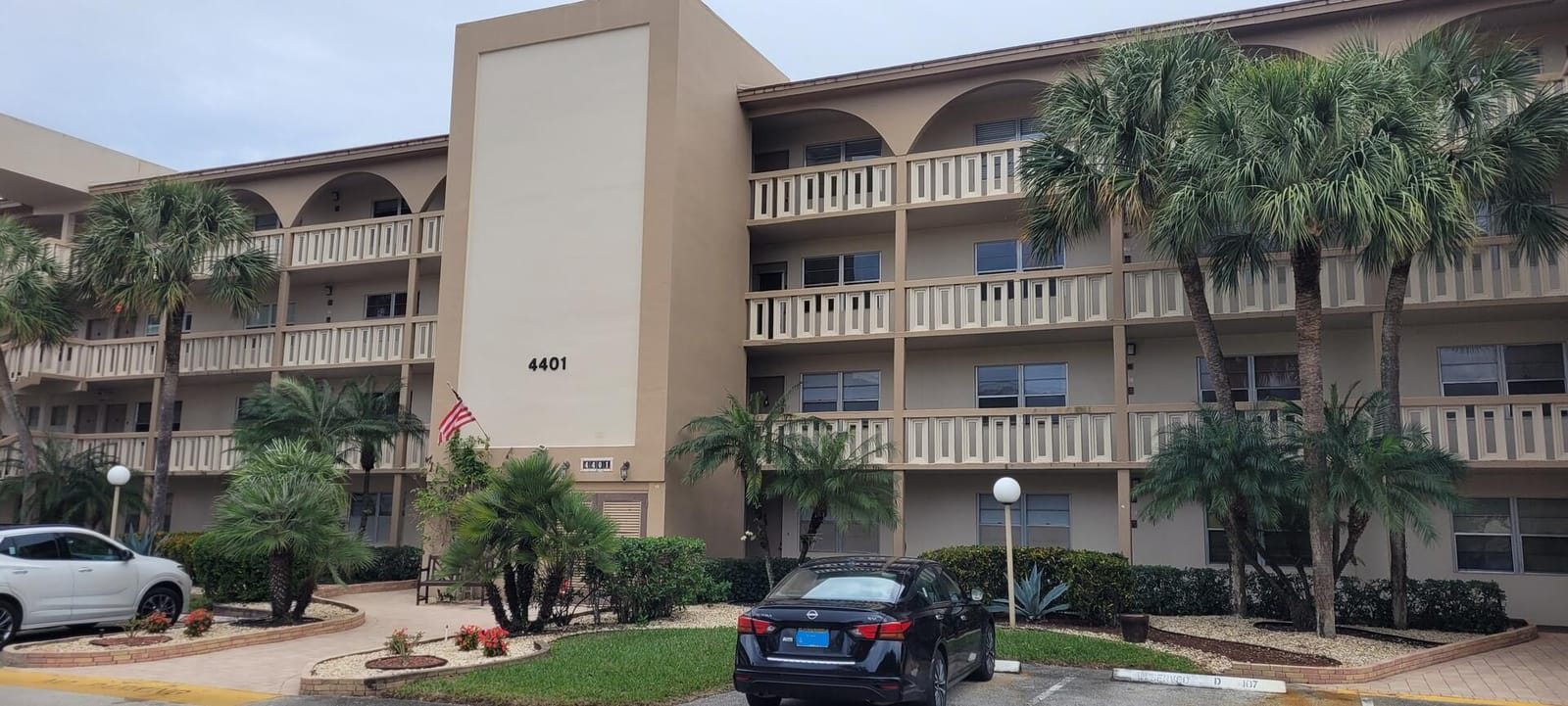 4401 MARTINIQUE Court D4 — photo 3