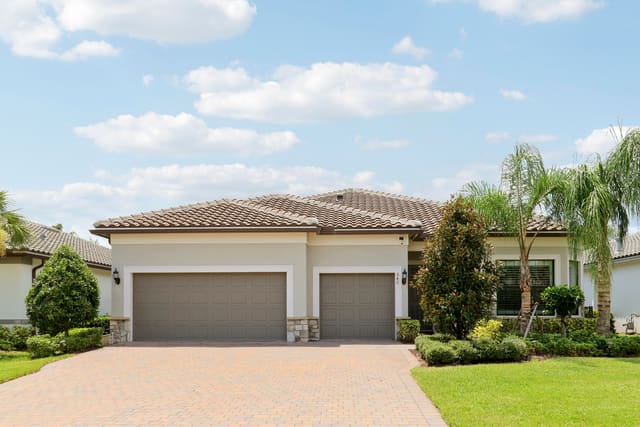 540 SE VILLANDRY Way, Port St. Lucie, FL 34984