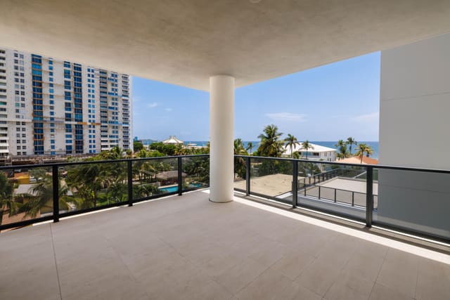 305 BRINY Avenue 406, Pompano Beach, FL 33062