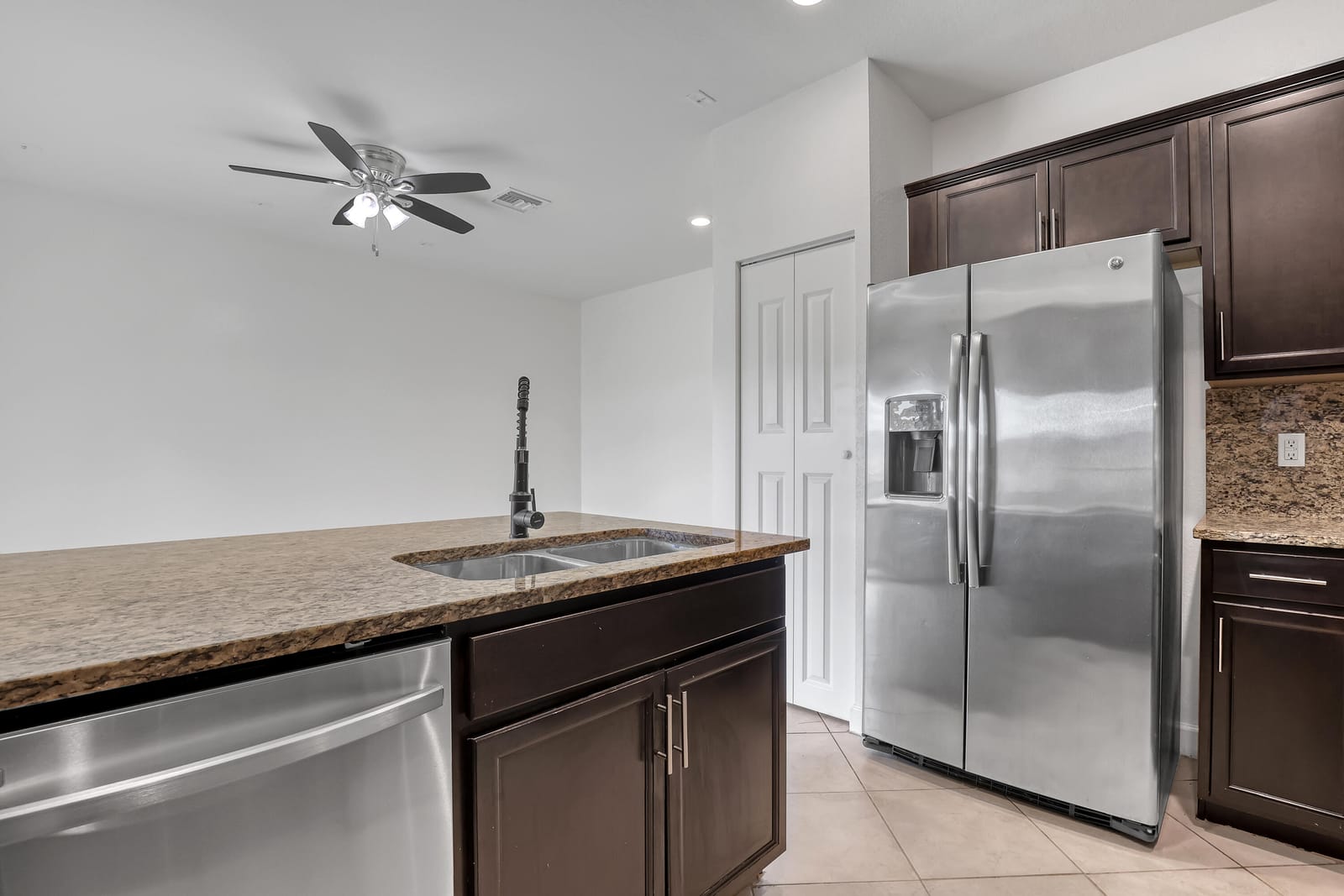 5325 ASHLEY RIVER Road — photo 8