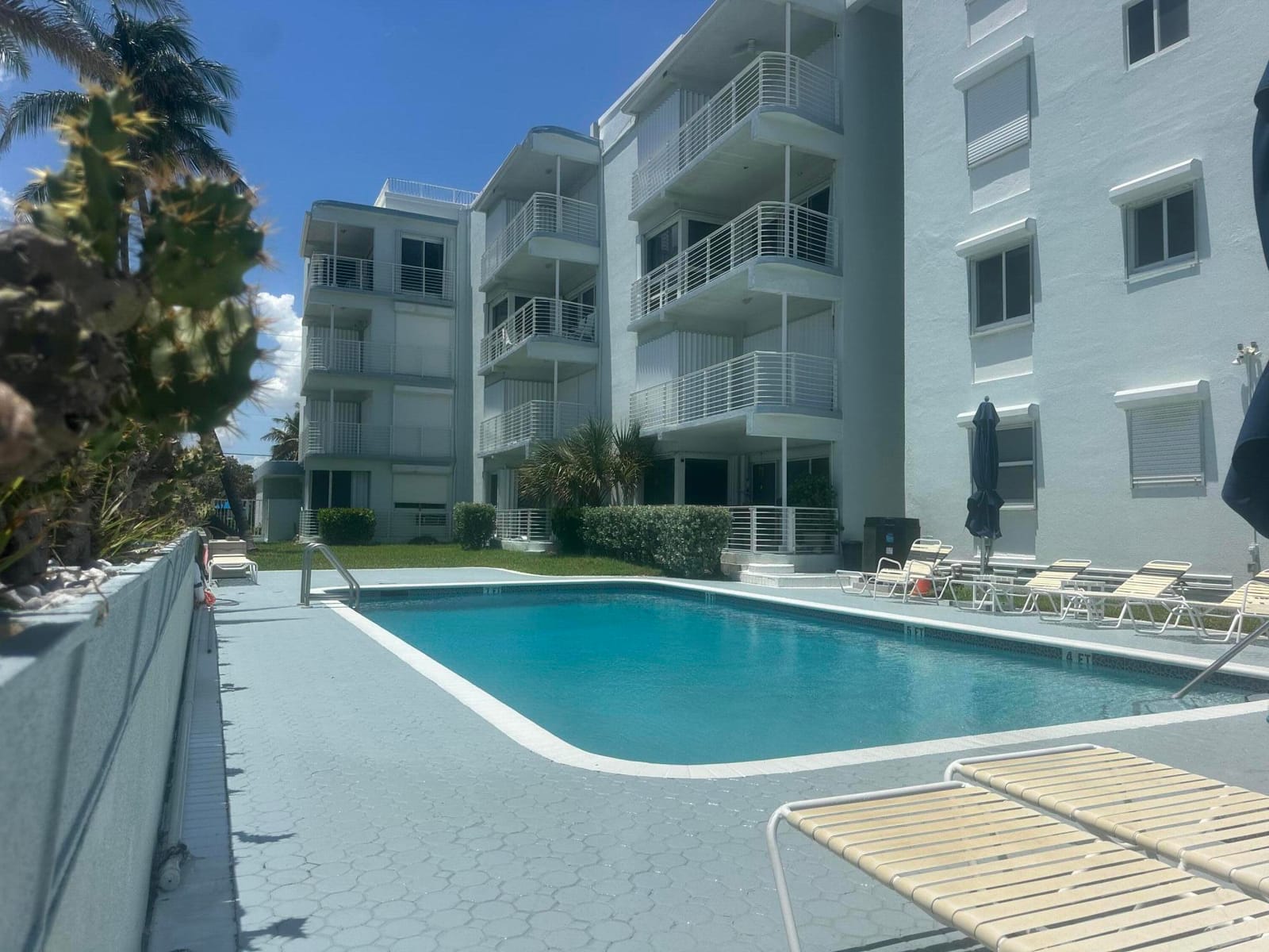 4300 El Mar Drive 24, Lauderdale-By-The-Sea, FL 33308 photo 2
